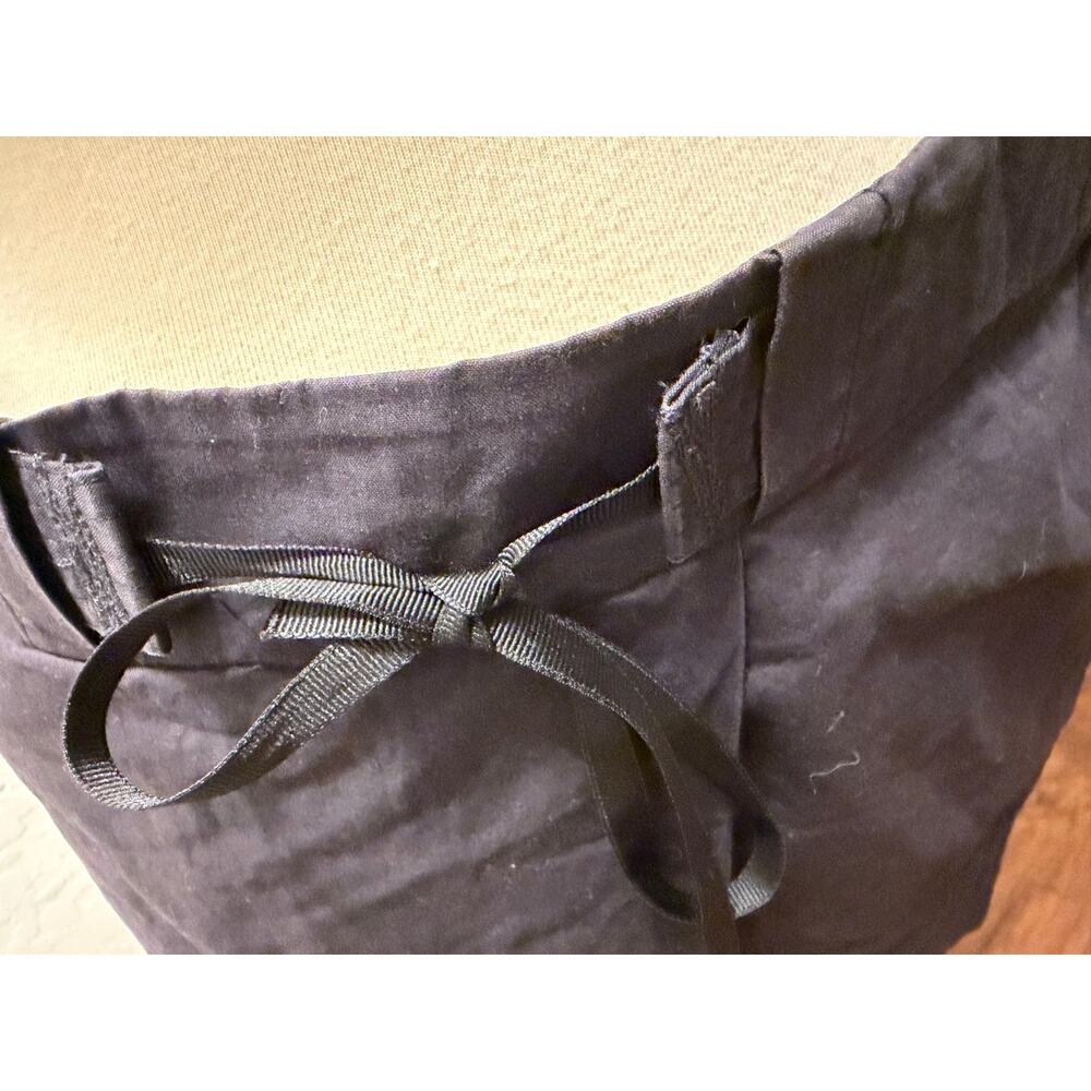 Black mini skirt with pockets and tie - Picture 2 of 4